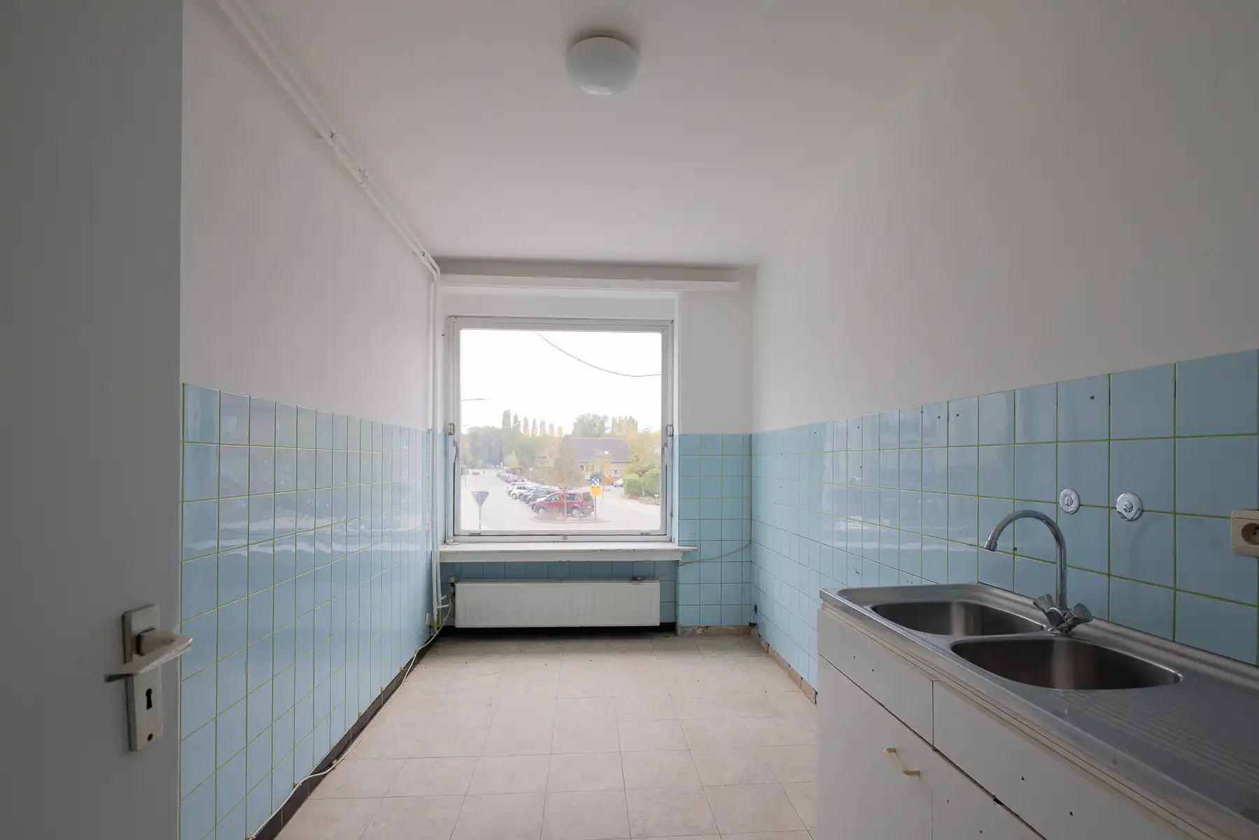 Te renoveren appartement met twee slaapkamers foto 6