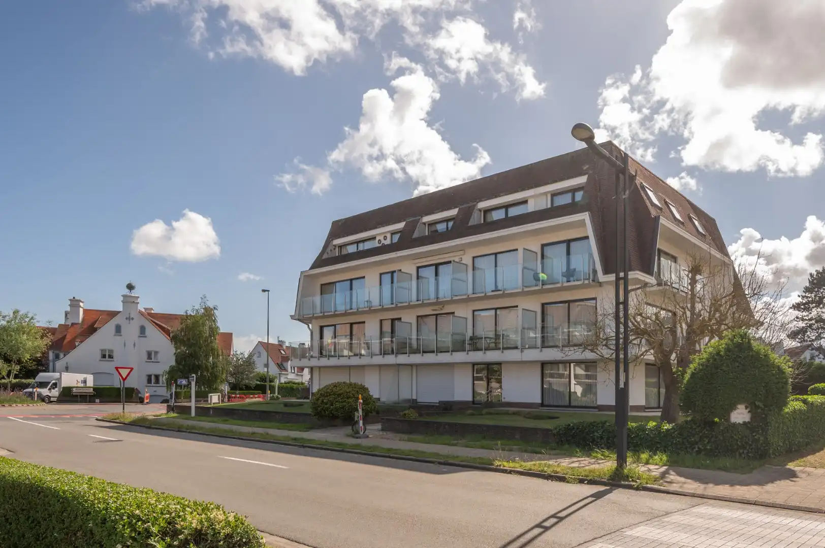 Hoofdfoto van de publicatie: Dakappartement met topligging op de Zoutelaan