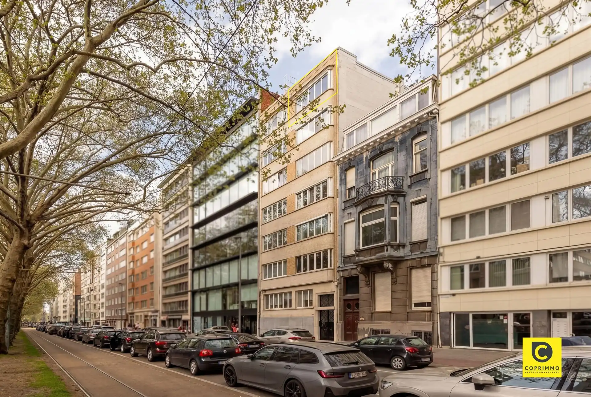 Charmant 3slpk dakappartement met terras en P foto 22