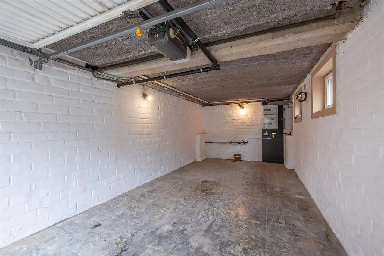 Gusting gelegen woning met 3 slpk, garage en tuin foto 35