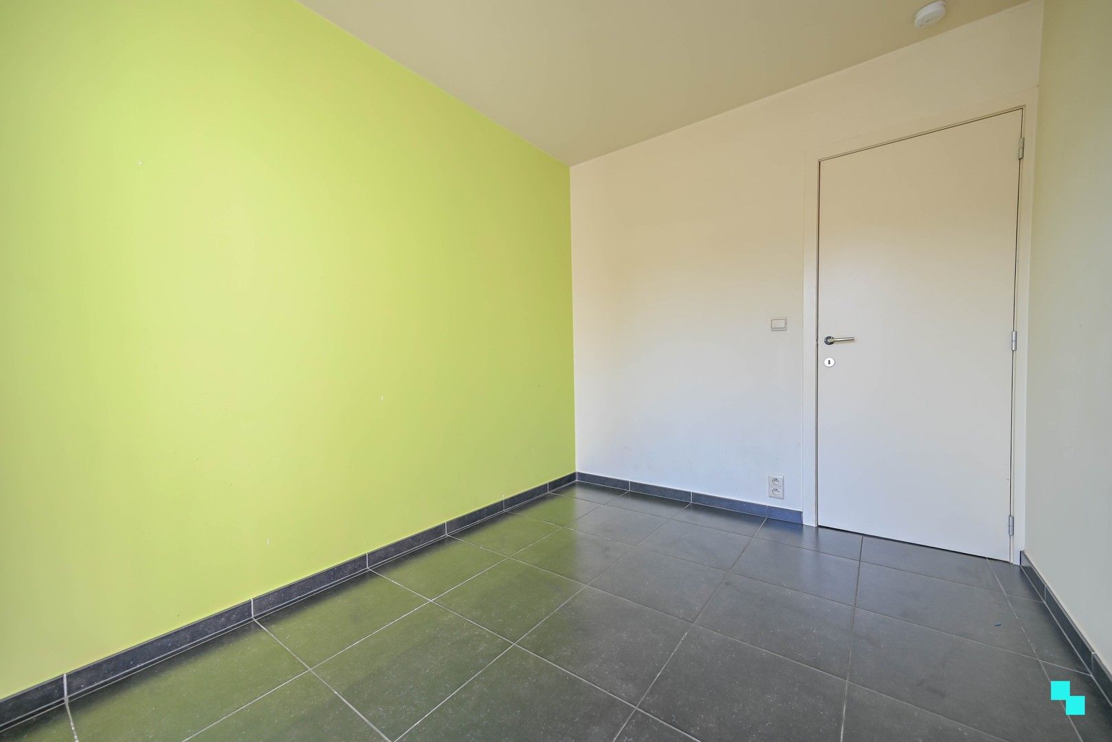 Appartement met twee slaapkamers en garagebox in centrum Izegem foto 14