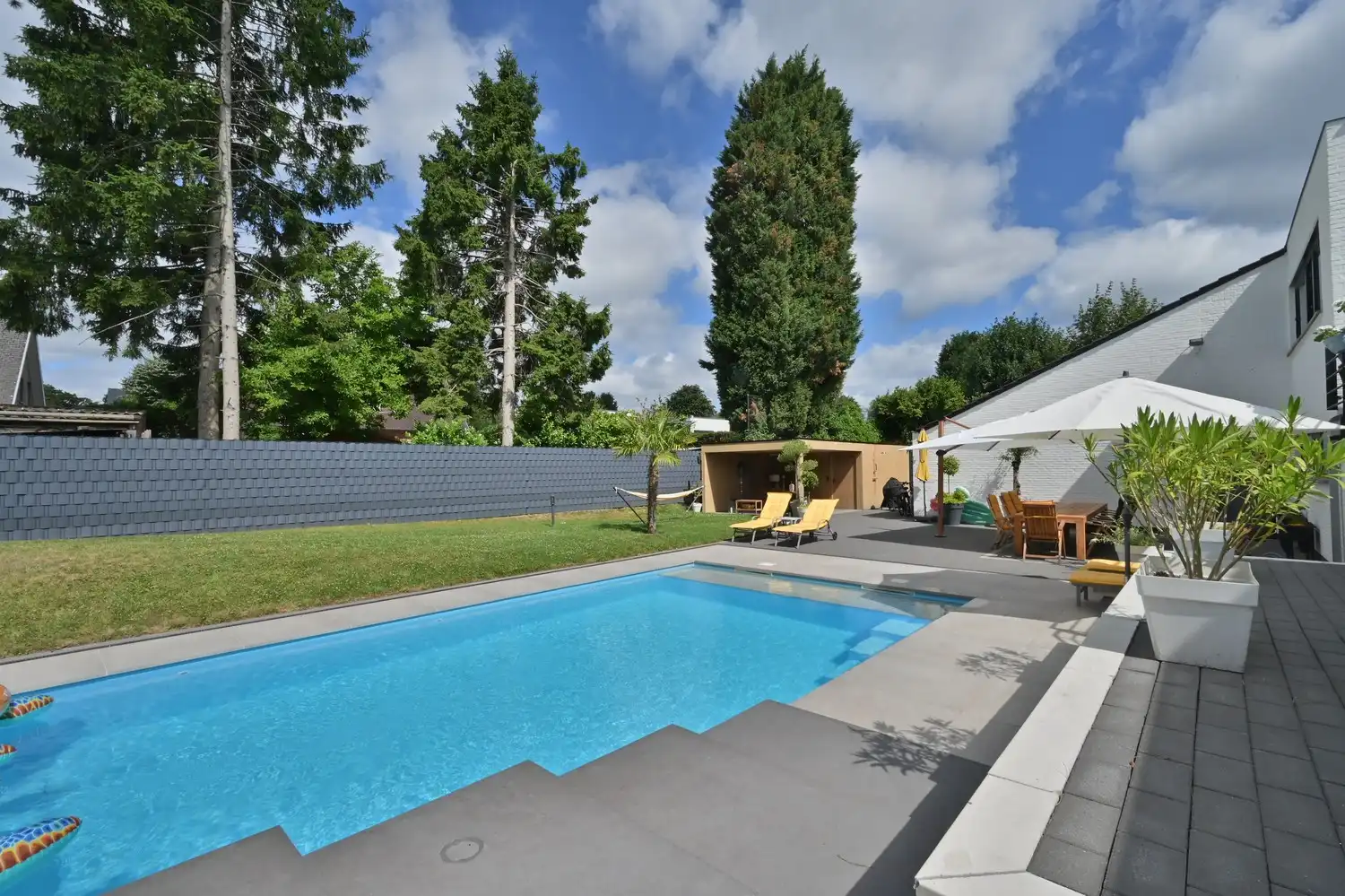 Exclusieve kantoorvilla met zwembad & poolhouse foto 14
