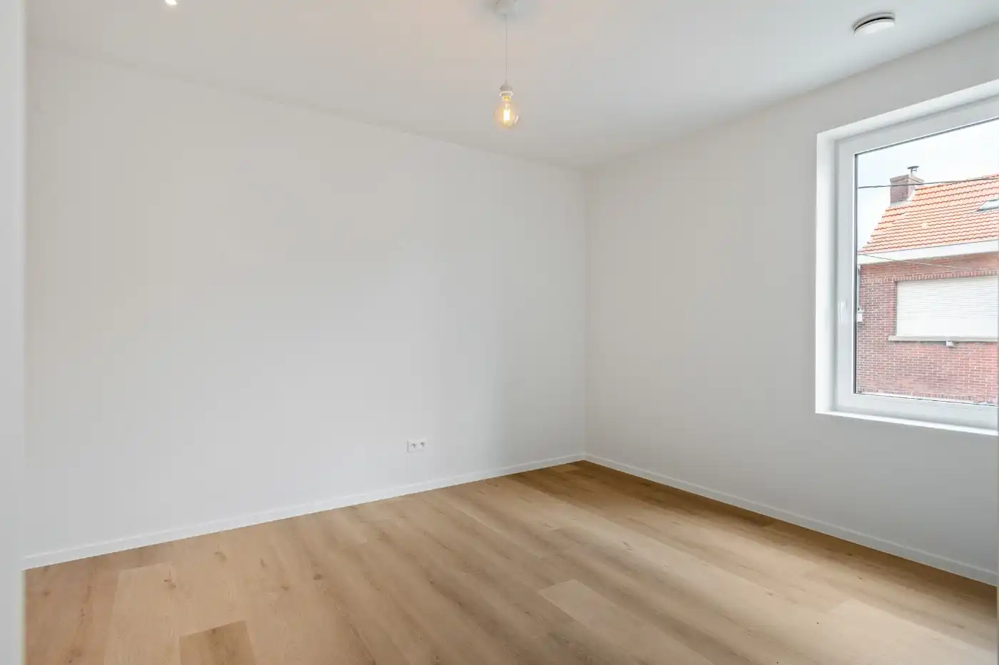 Ruime nieuwbouwwoning met 3 slpk., grote tuin en inpandige garage foto 15