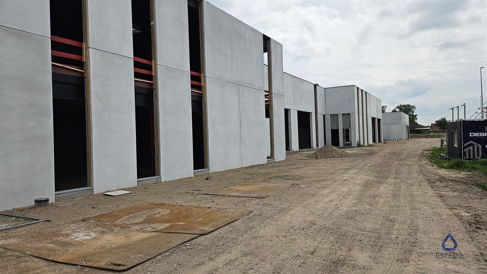 Nieuwbouw KMO-unit (880m²) in industriezone Deinze Noord foto 7