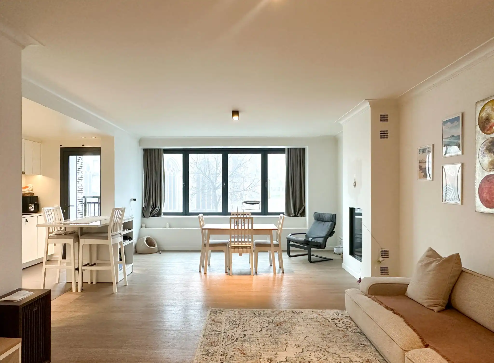 Appartement met mooi zicht op de Grote Markt van Beveren met twee slaapkamers foto 3