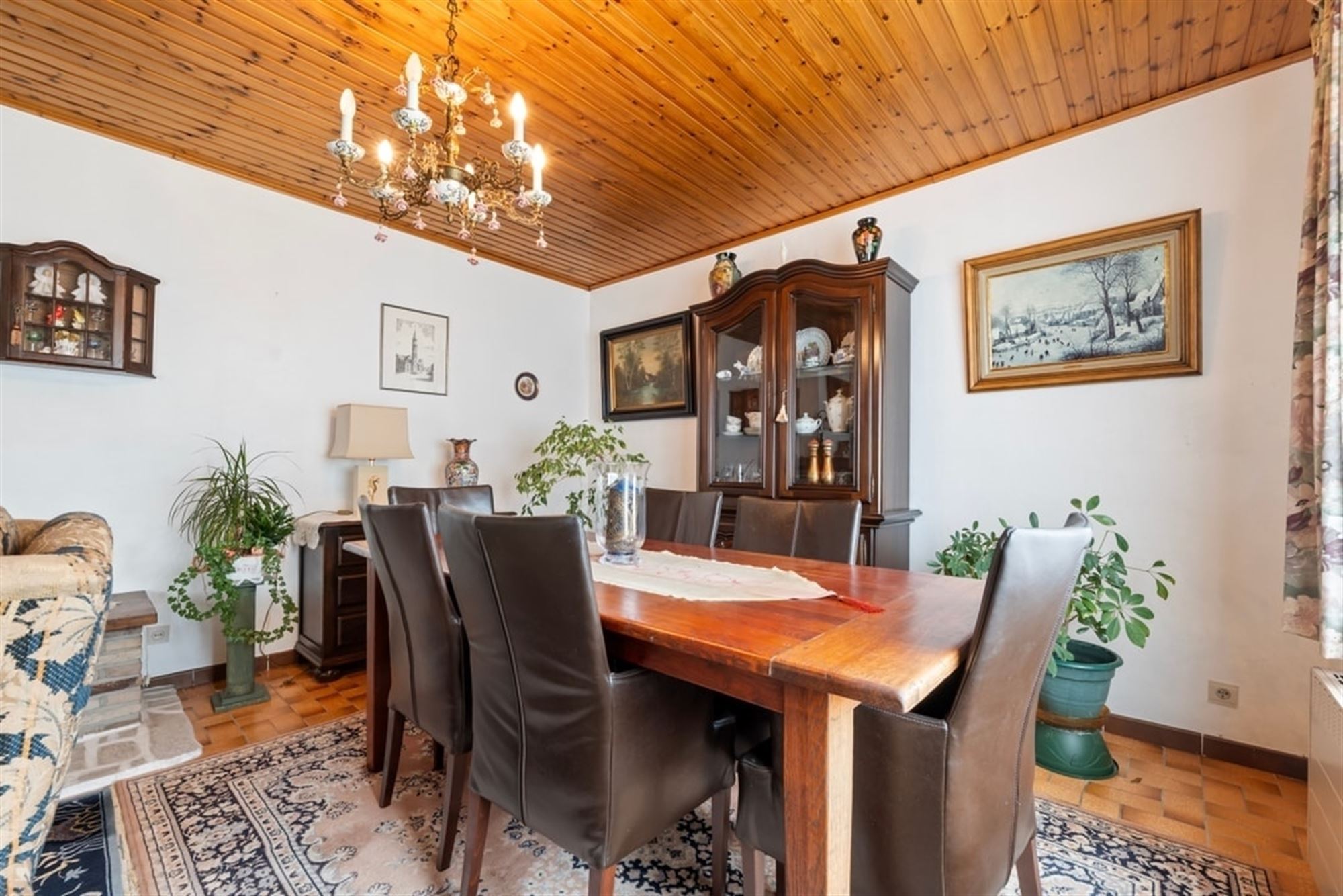 OP TE FRISSEN GELIJKVLOERSE WONING IN SINT-TRUIDEN  foto 9