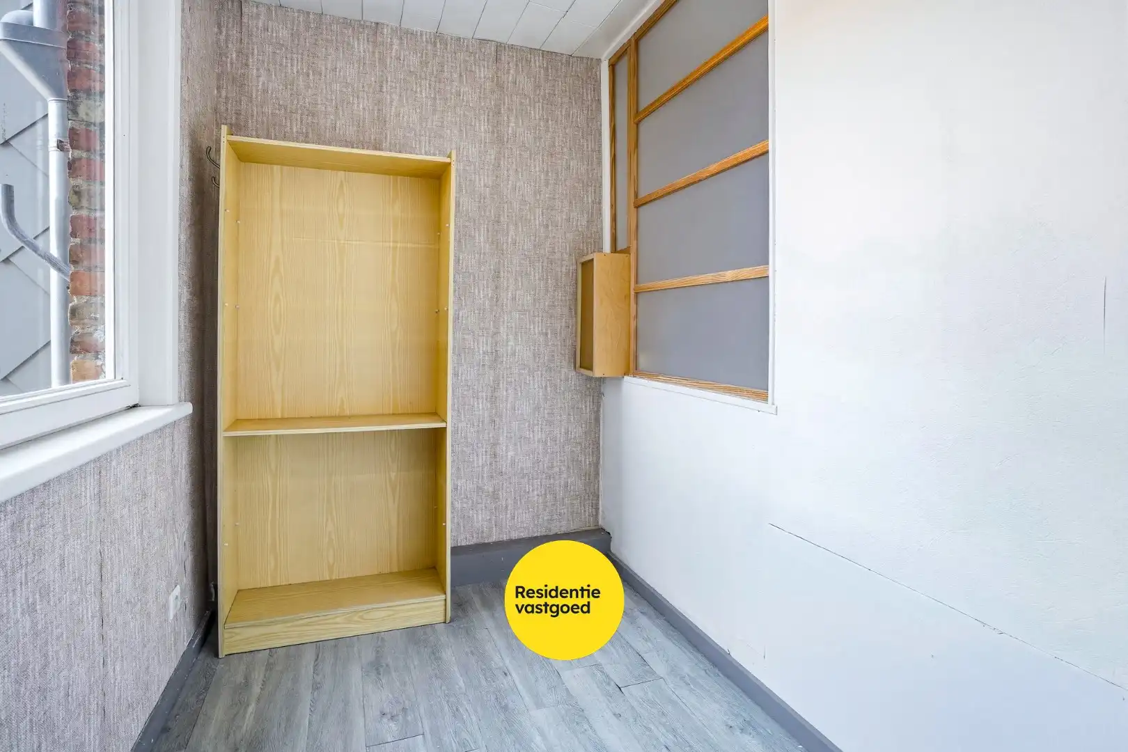 Goed gelegen gebouw op 117m² te De Panne bestaande uit een handelsruimte en woonst.  foto 19