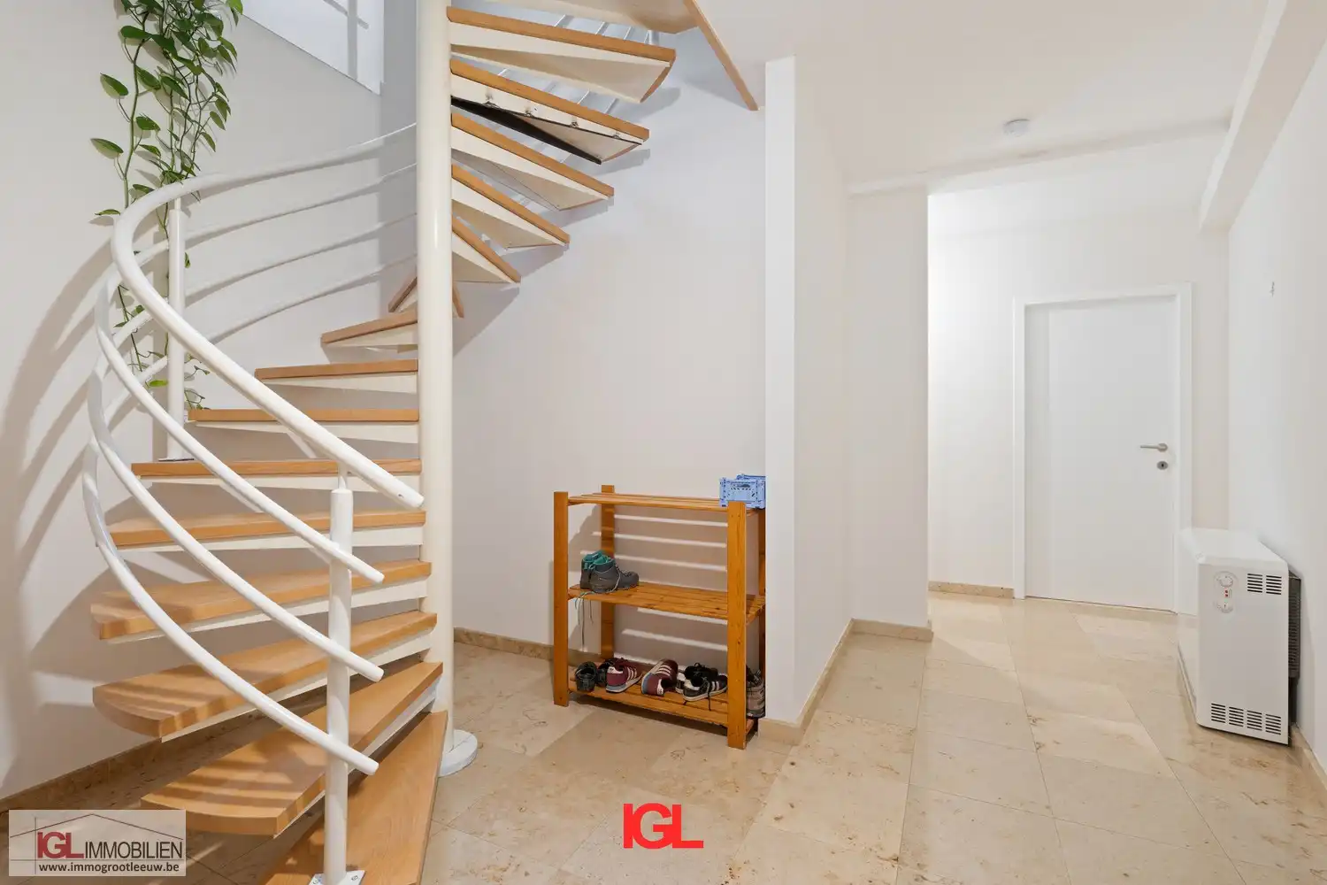 Ruim duplexappartement met 4 slaapkamers, 2 badkamers en terras te koop op de Rink – centrum Sint-Pieters-Leeuw foto 13