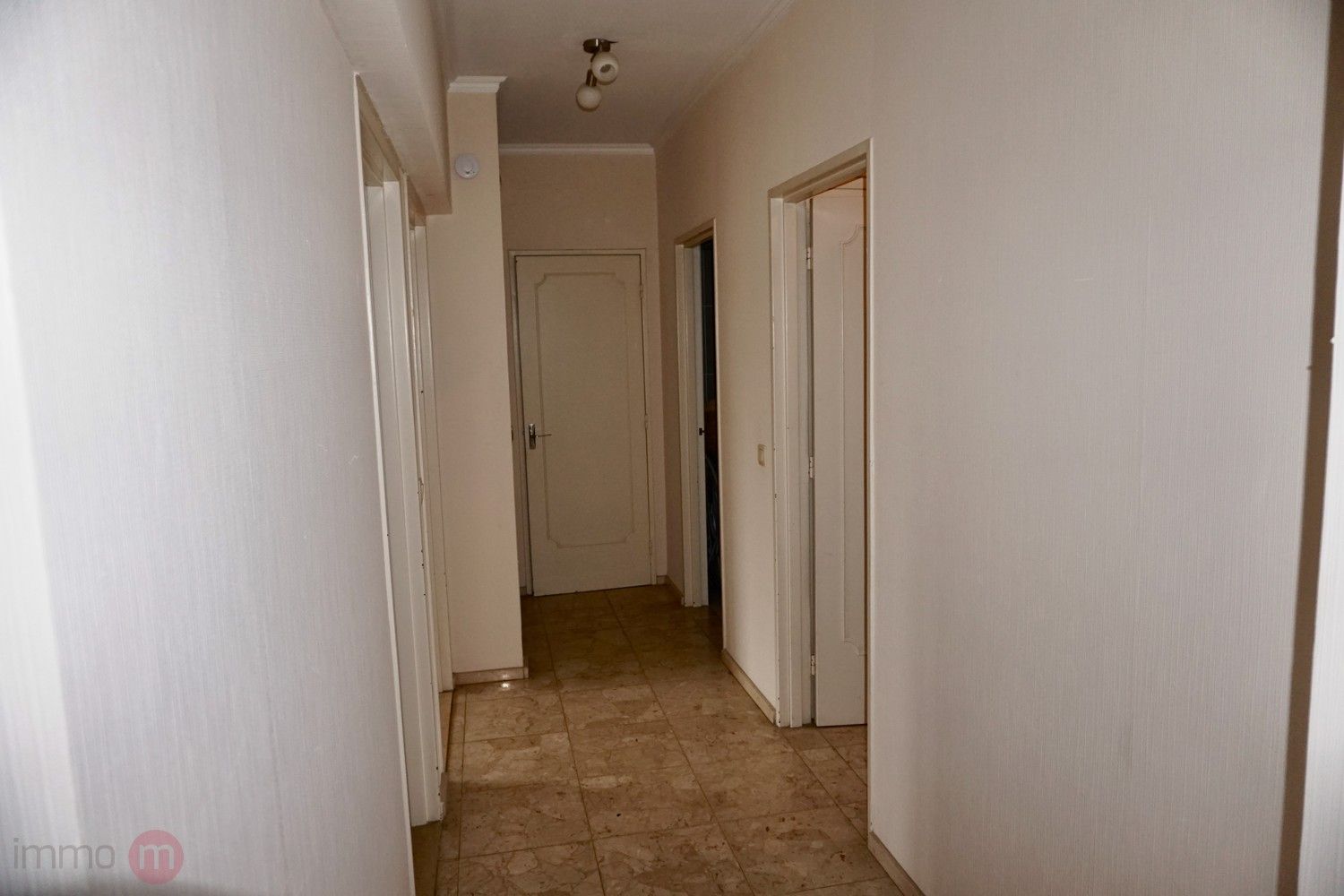 Centraal maar rustig gelegen appartement met drie slaapkamers foto 15