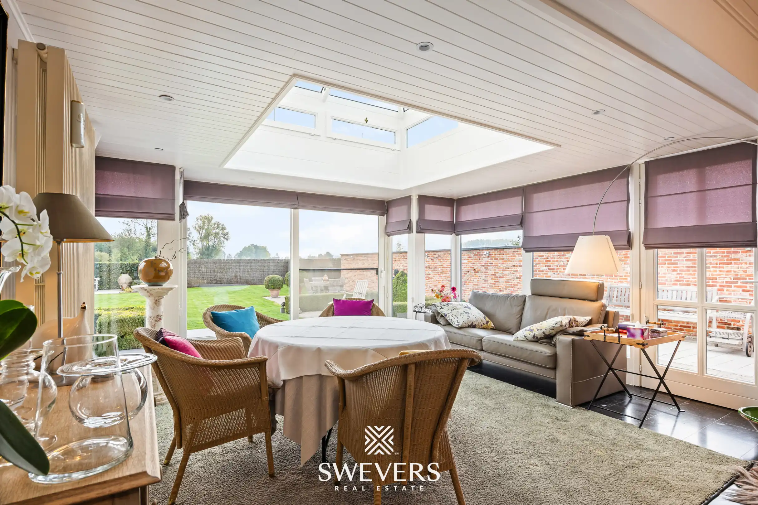 Sfeervolle open bebouwing met royale tuin en veel privacy foto 15