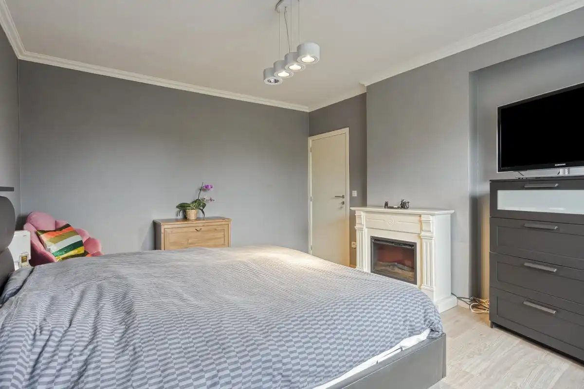 Instapklare stadswoning met 5 slaapkamers en tuin nabij centrum Hasselt foto 14