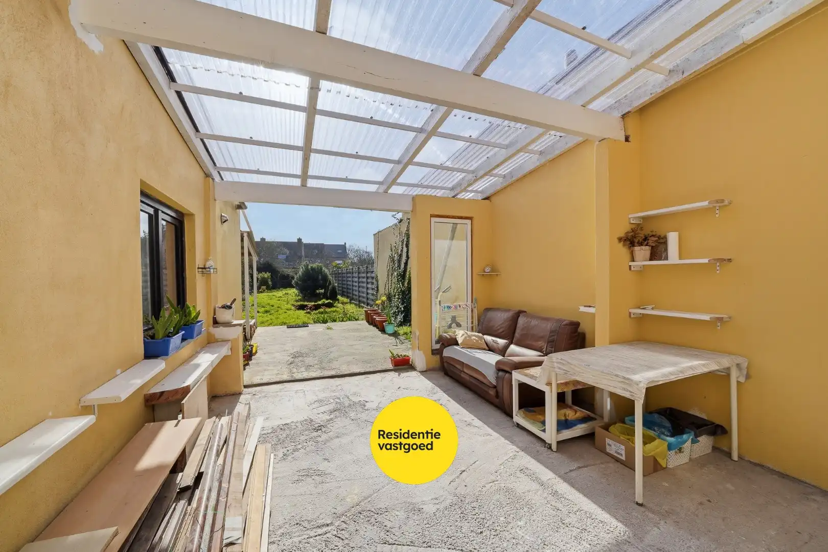 Verder af te werken woning in centrum Oudenburg foto 8