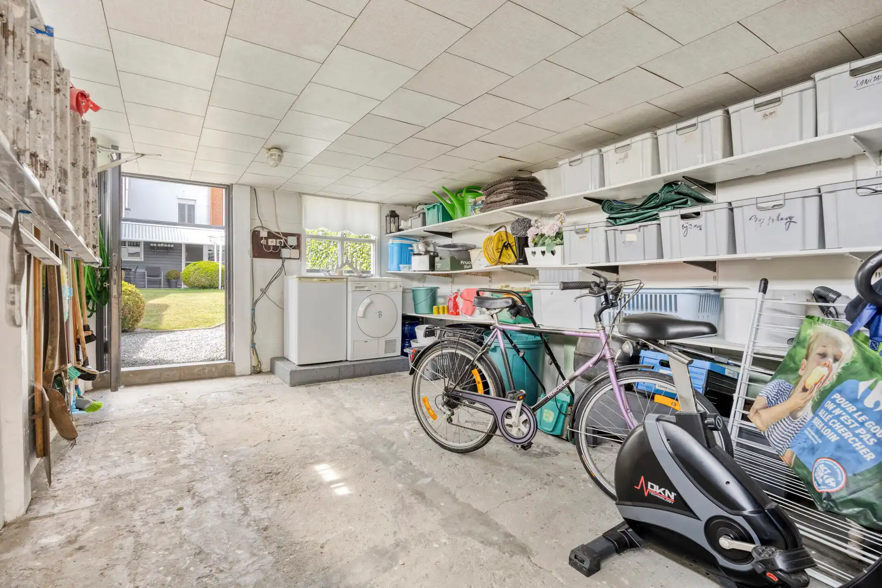 Instapklare woning in het centrum van Asse! foto 24