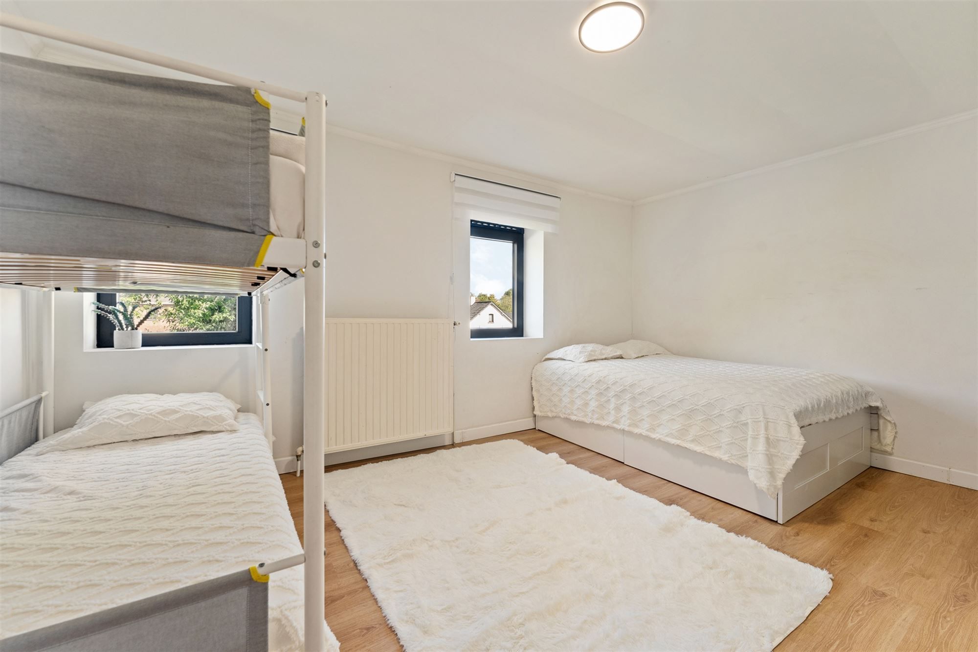 KNAPPE WONING (198M²) MET 3 SLAAPKAMERS + RUIME ZOLDER TE BEVERLO foto 16