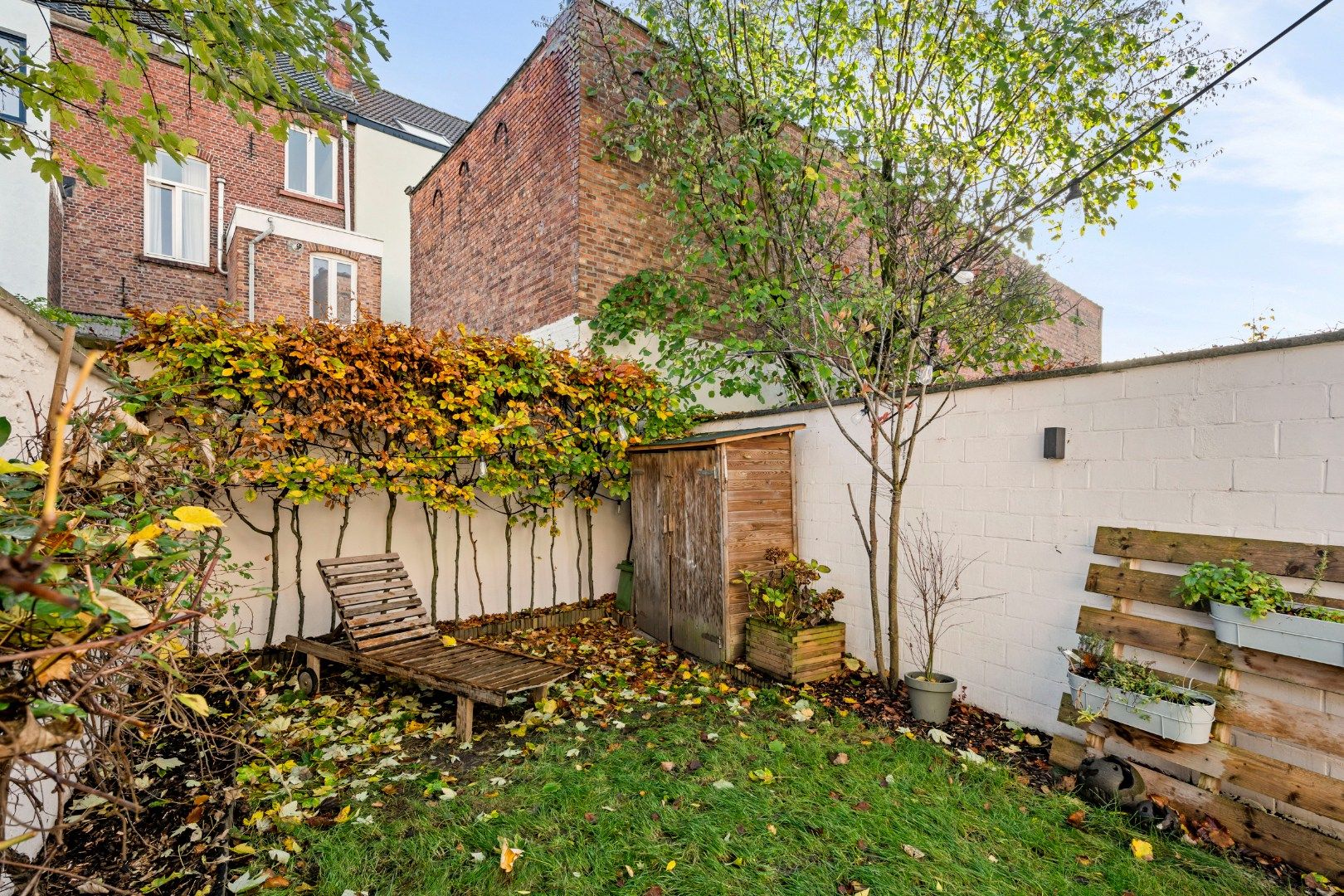 Instapklare, lichtrijke woning met 3 slaapkamers en zonnige tuin in Gent foto 5