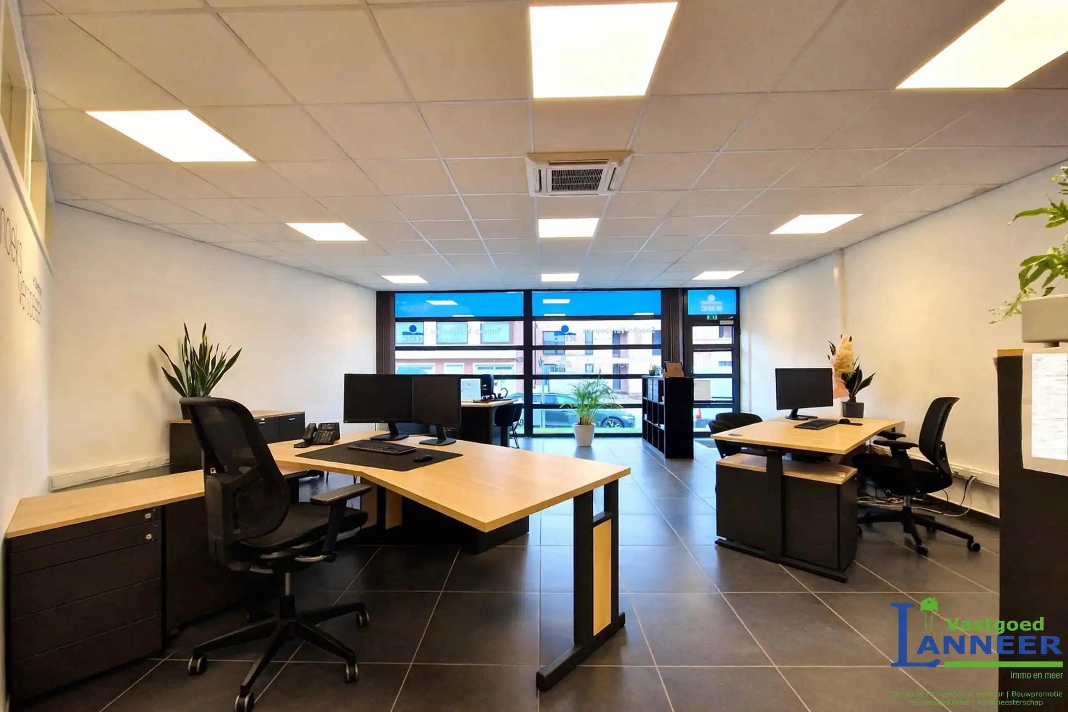 Commercieel kantoor (82m²) met grote visibiliteit te Herne foto 3