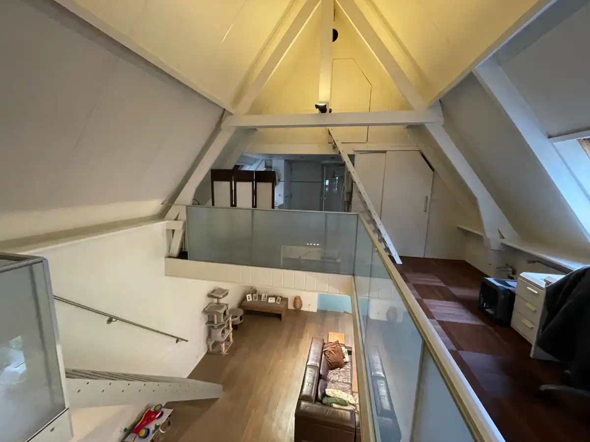 LOFT-WONING + tuin foto 13