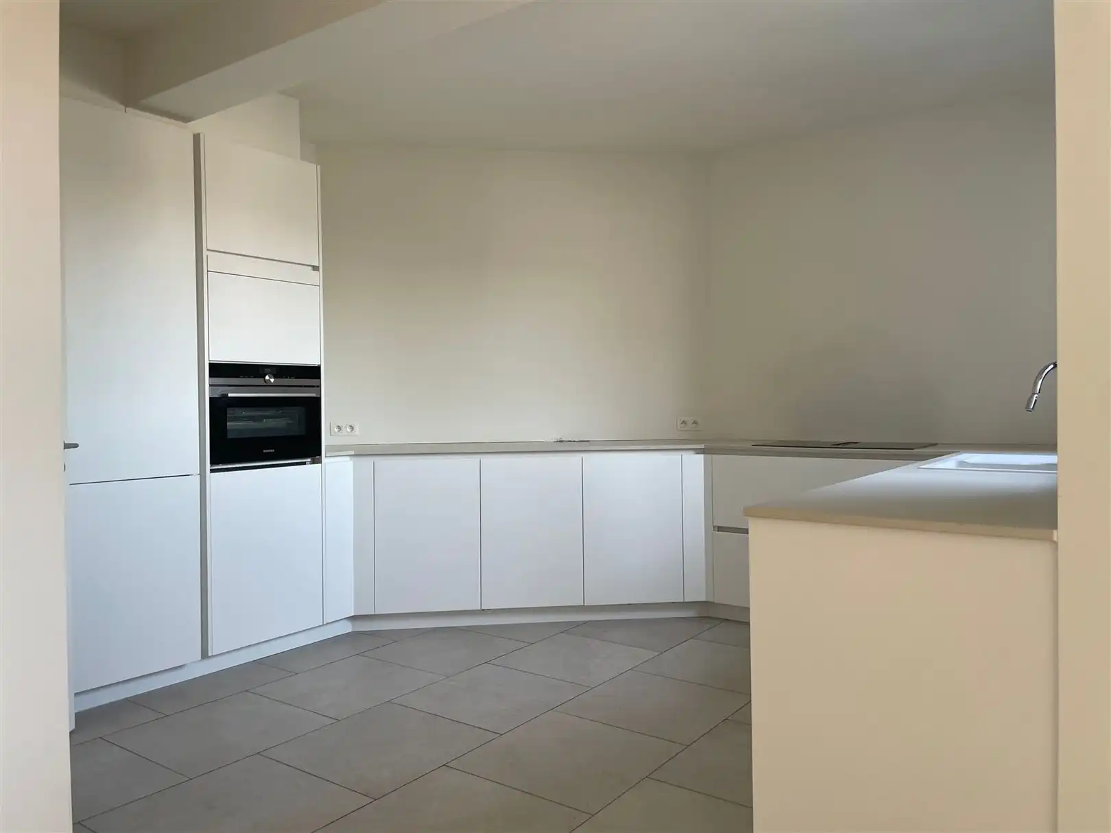 Recent appartement met twee slaapkamers in Ekeren foto 6