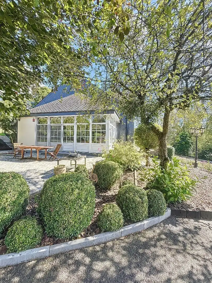 Prachtige woning met 7 slaapkamers en 5 badkamers! foto 23