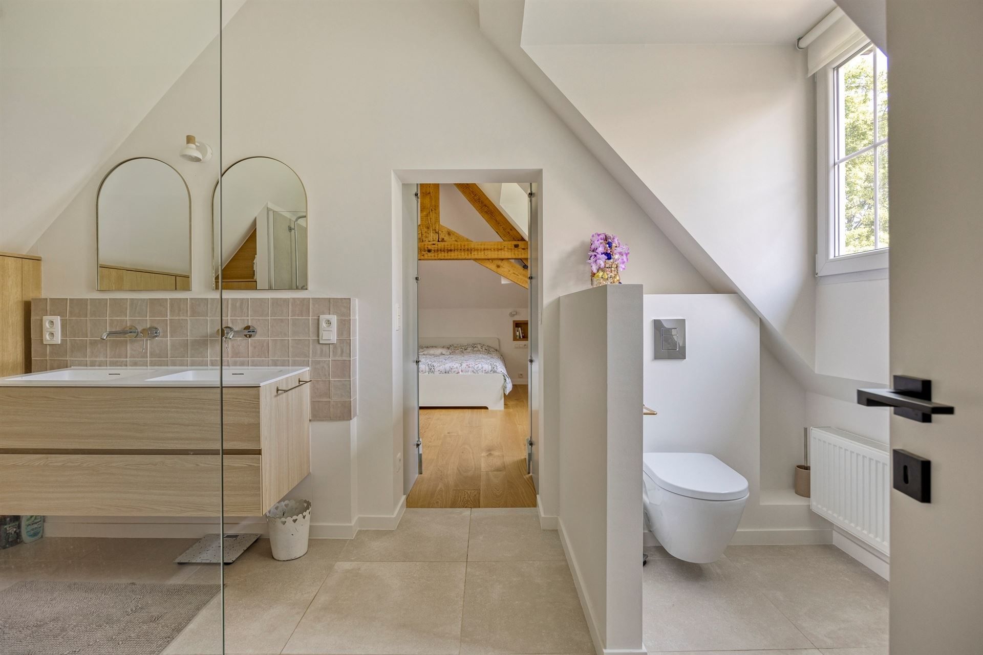 Prachtig en volledig gerenoveerde villa op unieke locatie  foto 24