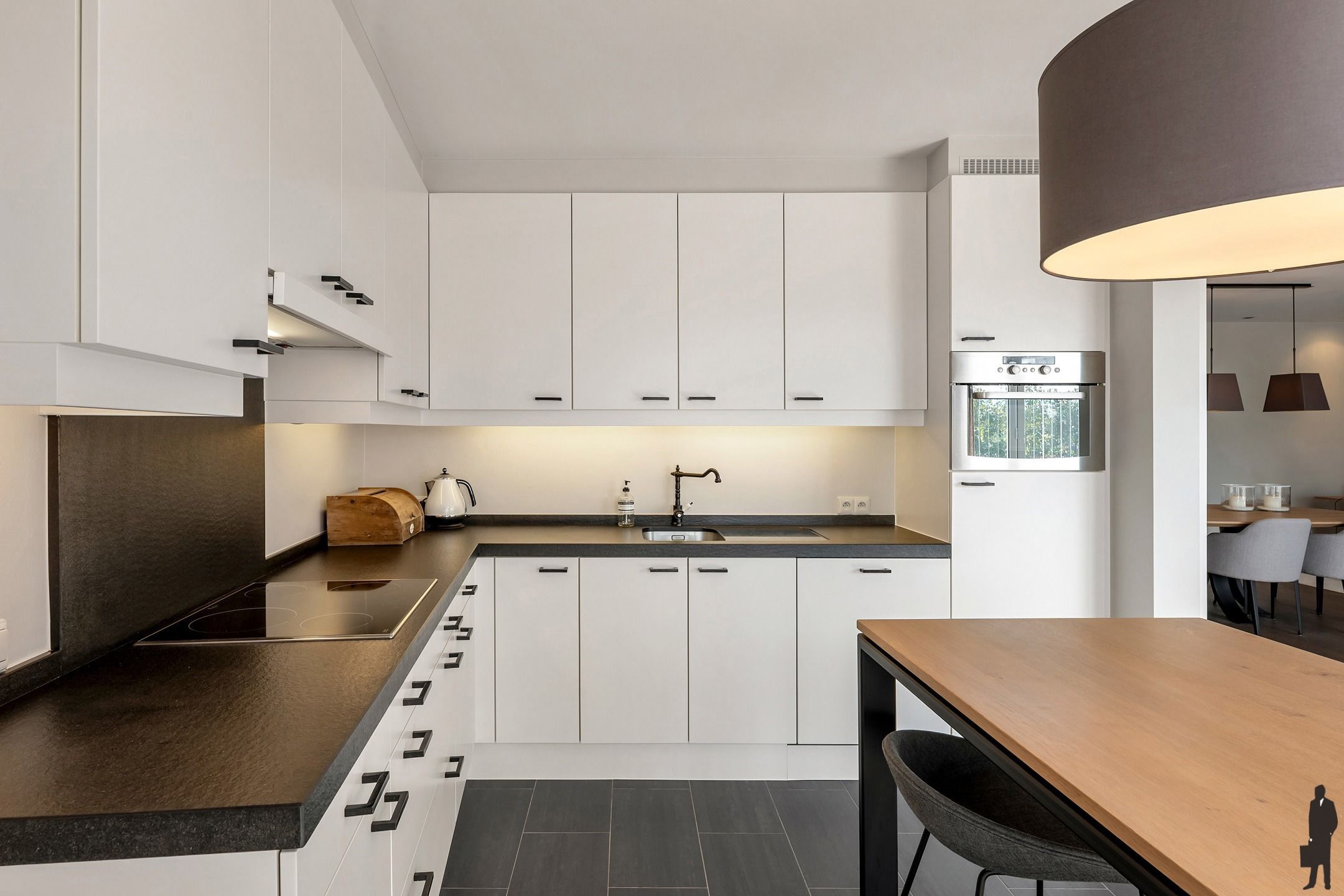 Lichtrijk appartement in groene omgeving te Hoogstraten foto 11