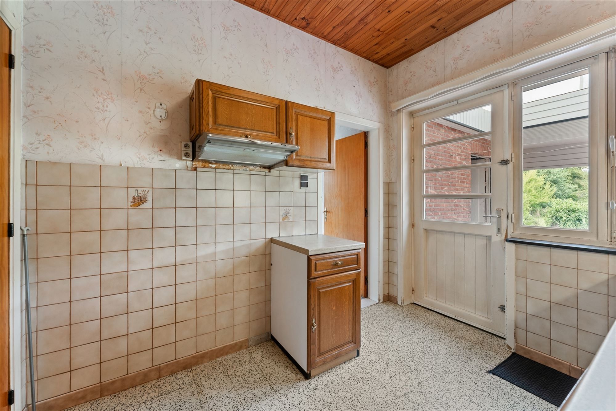 WONING VAN 200M² EN GROTE TUIN VAN 20A92CA TE KERMT foto 11