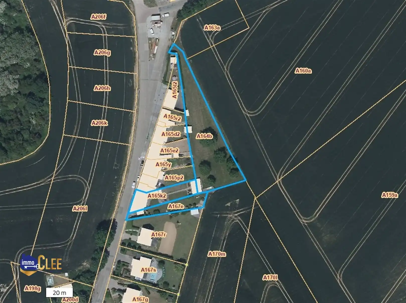 Karaktervolle driegevelwoning met ruime tuin van 30 are nabij Waremme foto 4