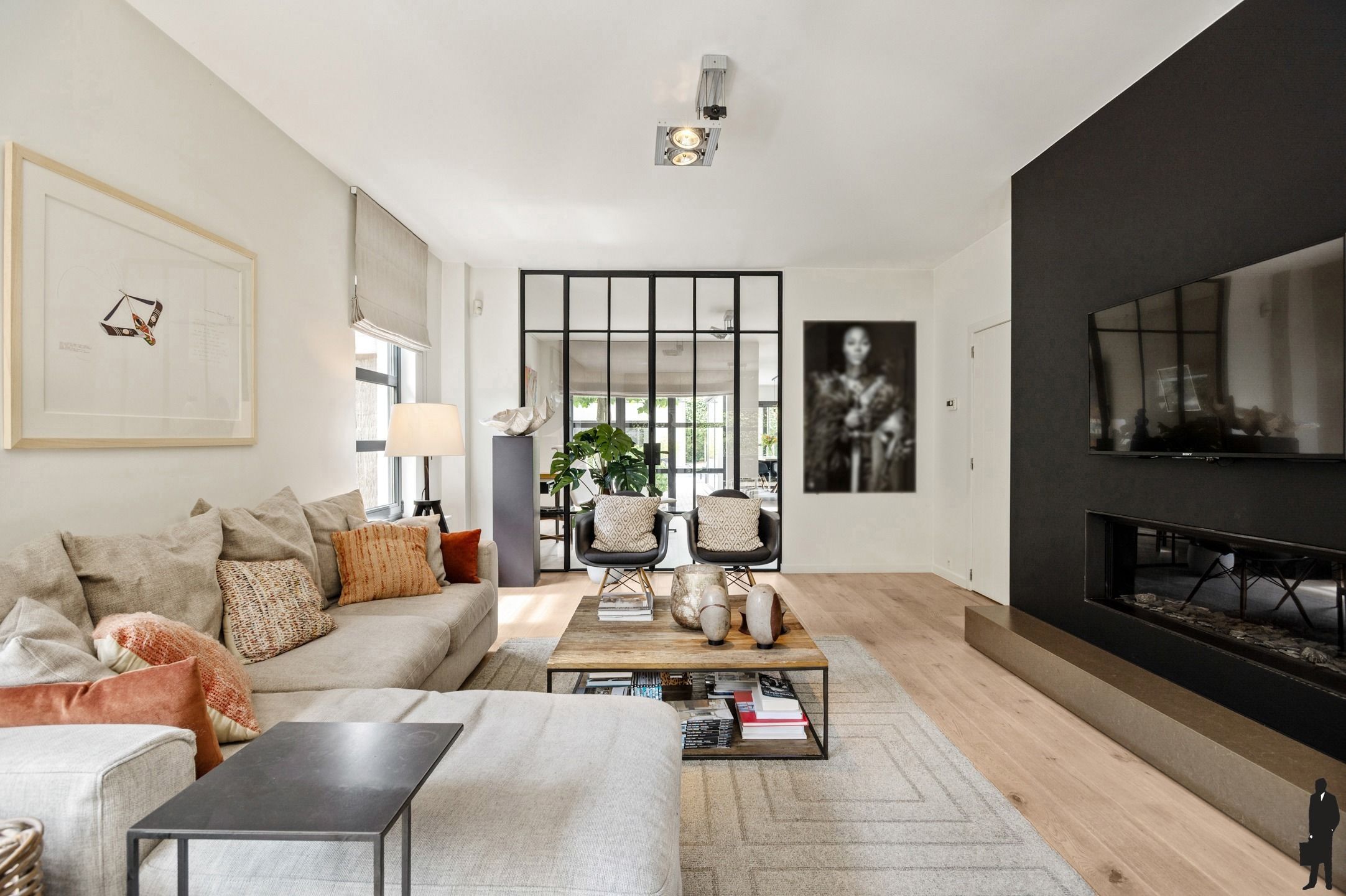 Prachtige familie villa op toplocatie met zwembad en ZW tuin foto 8