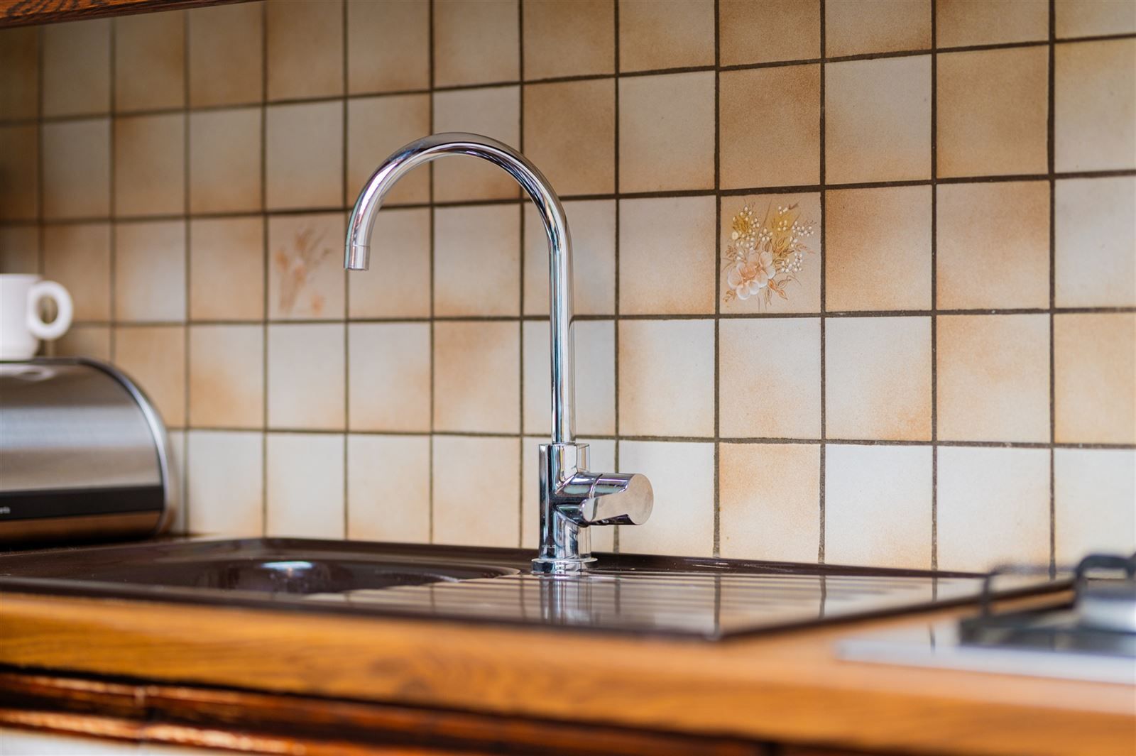 Instapklare rijwoning in rustige straat te Nieuwerkerken foto 12