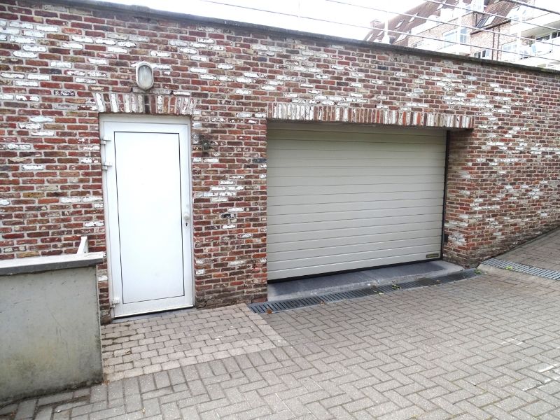 Ondergrondse garage foto 2