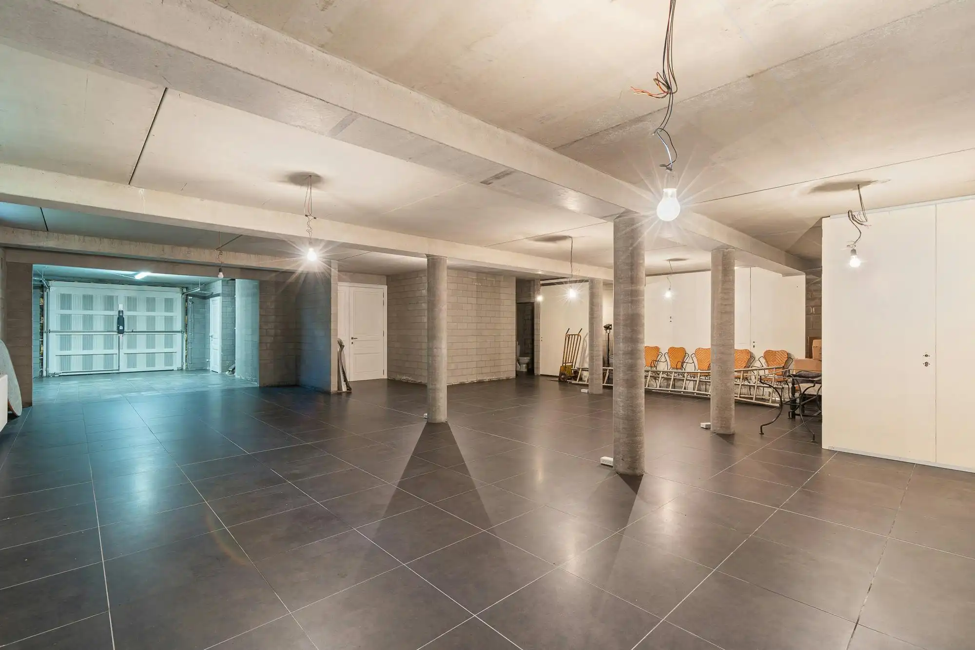 Exclusieve villa met polyvalente ruimte te koop in Kobbegem foto 23