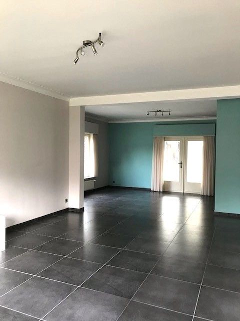 Karaktervolle Woning (OB) 3 Slpk met Magazijnruimte 100m² foto 4