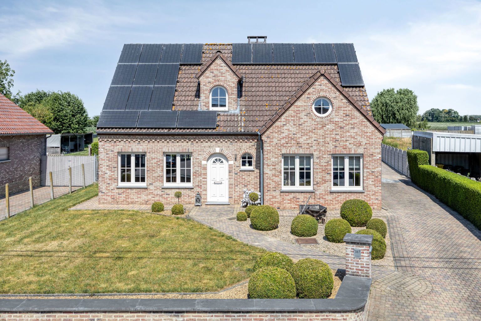 MOOIE, STIJLVOLLE WONING MET TUIN IN LINTER foto 2