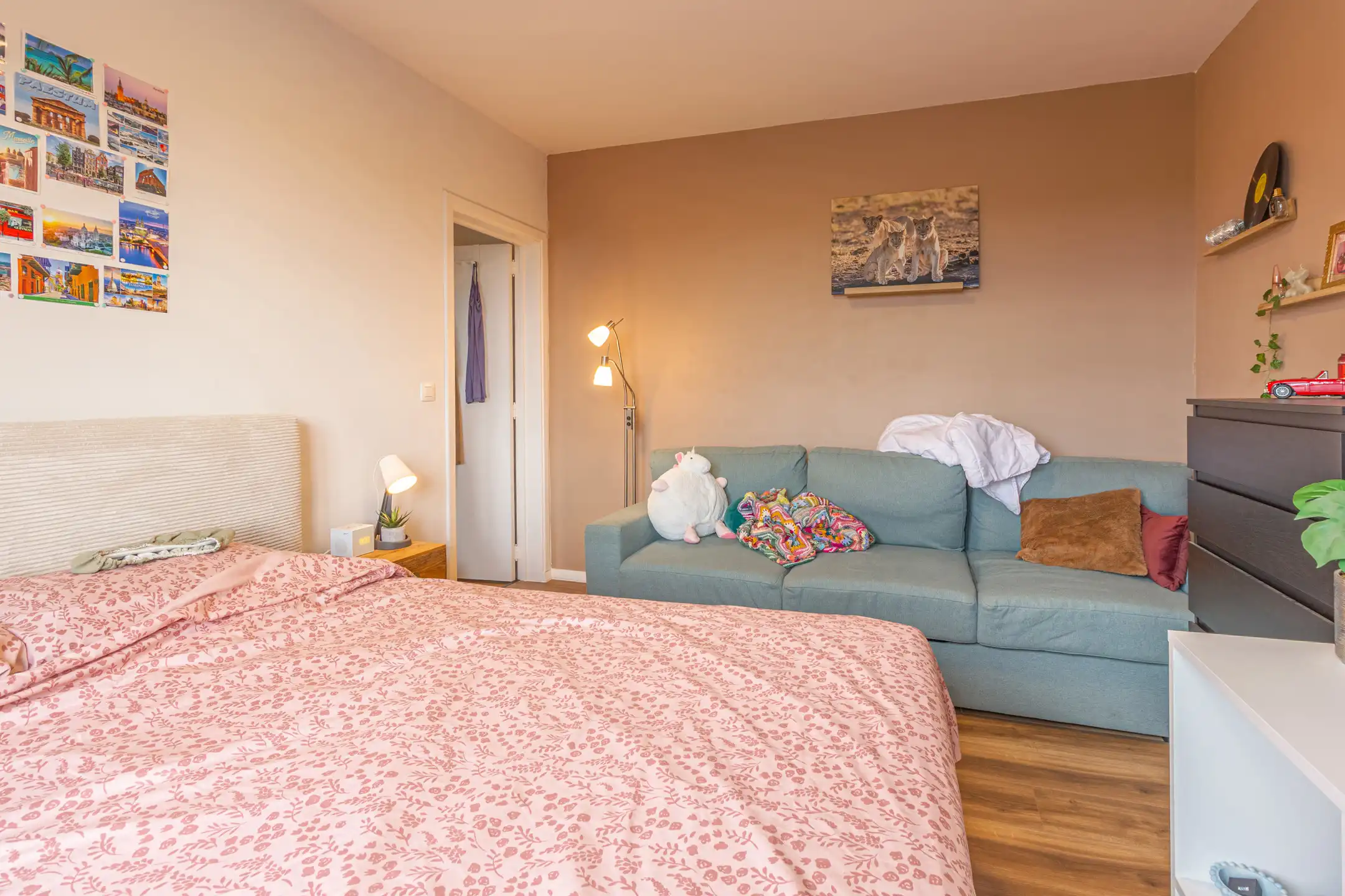 Gerenoveerd appartement met 2 slaapkamers Sint-Pieters-Leeuw foto 9