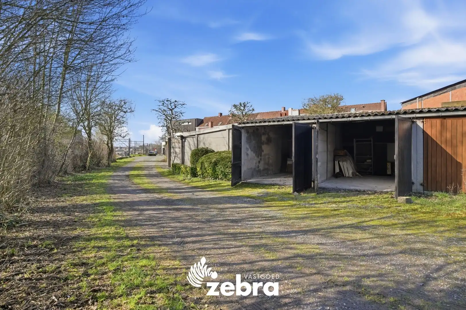 Op te frissen woning met veel potentieel, tuin en garage nabij het centrum van Tielt! foto 27