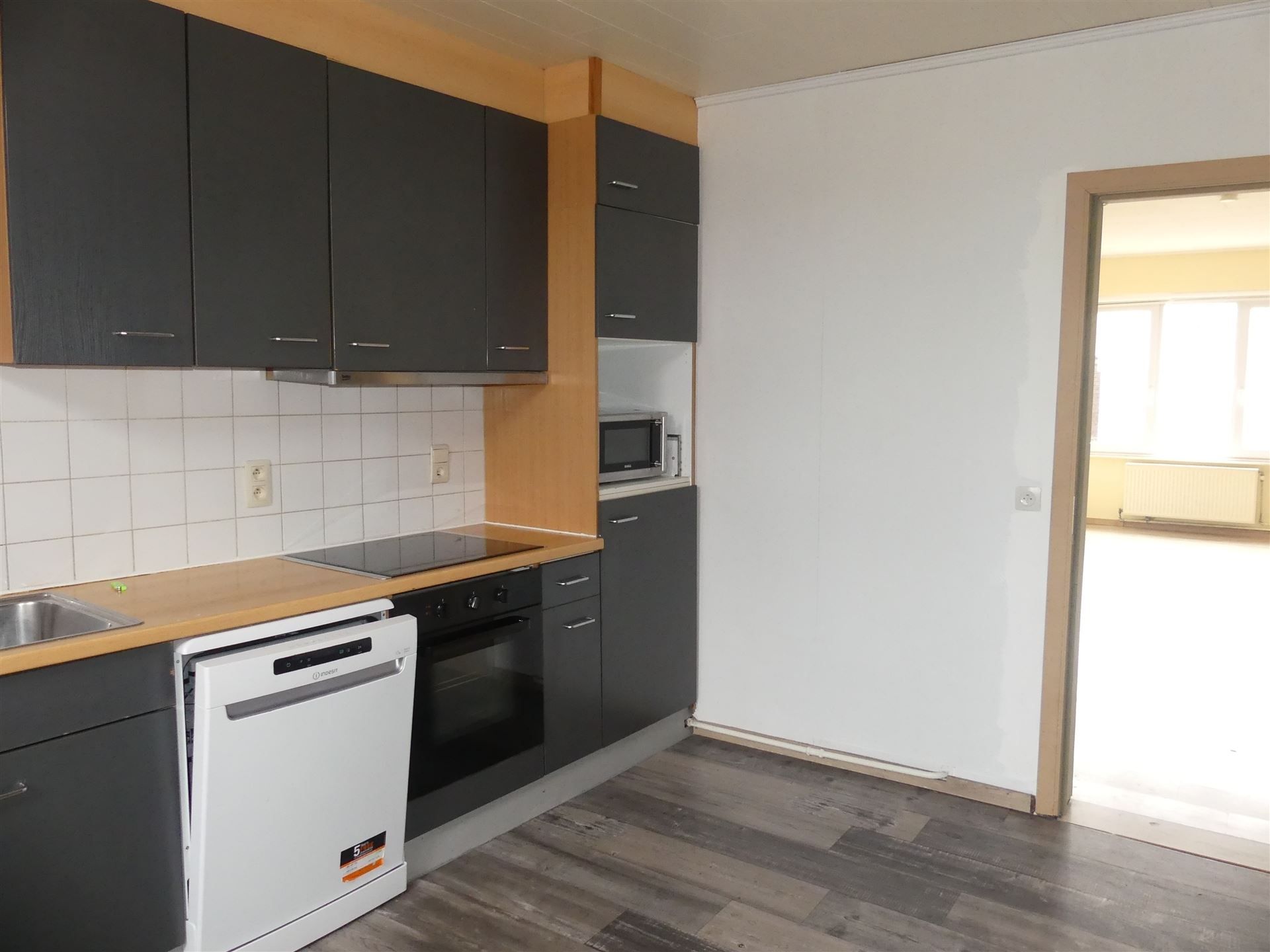 Opbrengstwoning bestaande uit 2 appartementen! foto 5