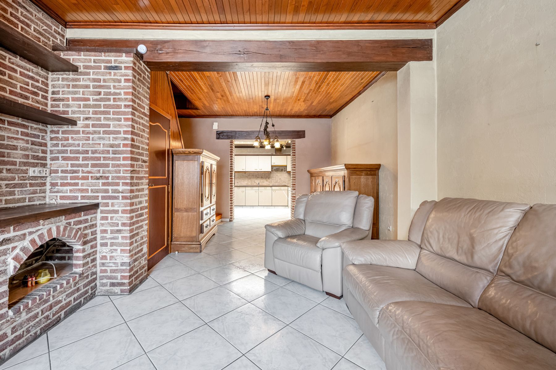 Te renoveren woning met stadstuin & 3slpks foto 3