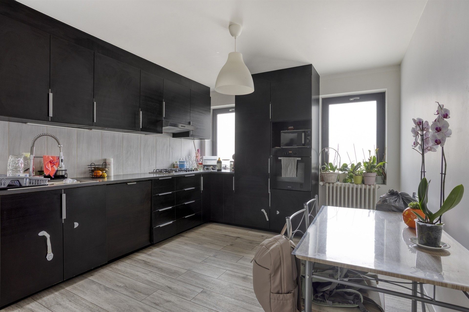 Woning met overvloed aan ruimte en potentieel foto 18