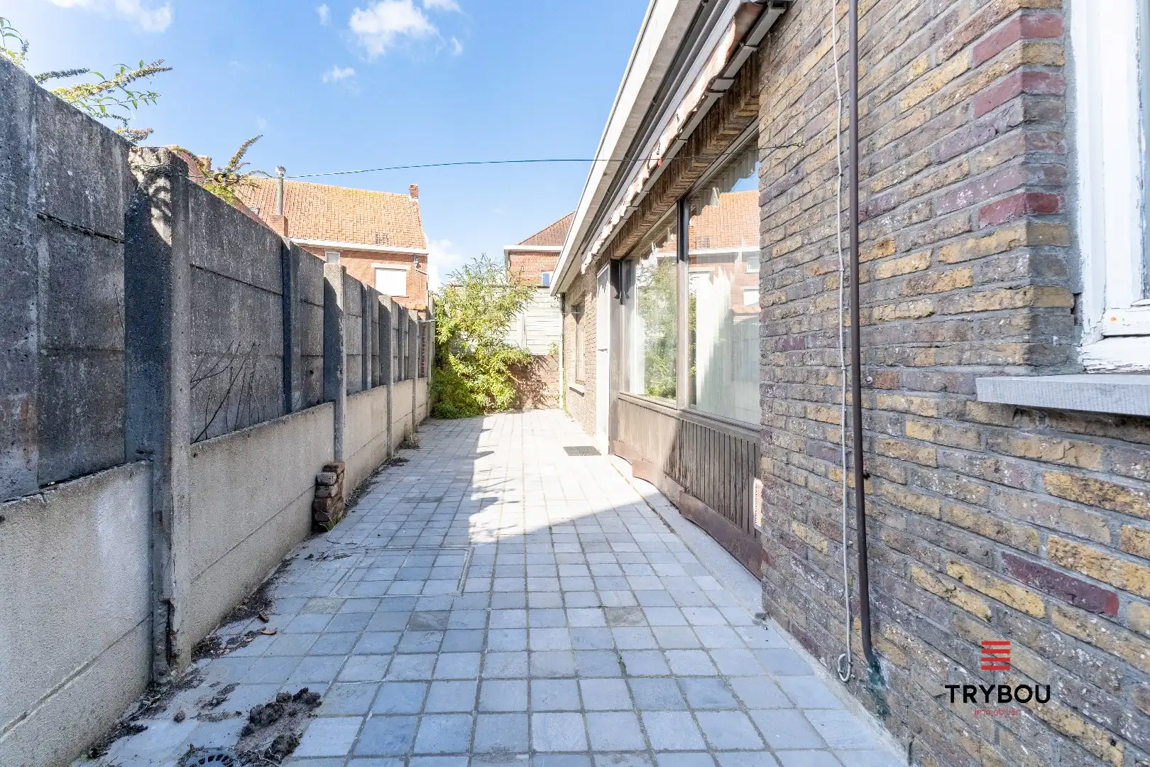 Gelijkvloerse woning met 2 garages in het centrum van Houthulst foto 16