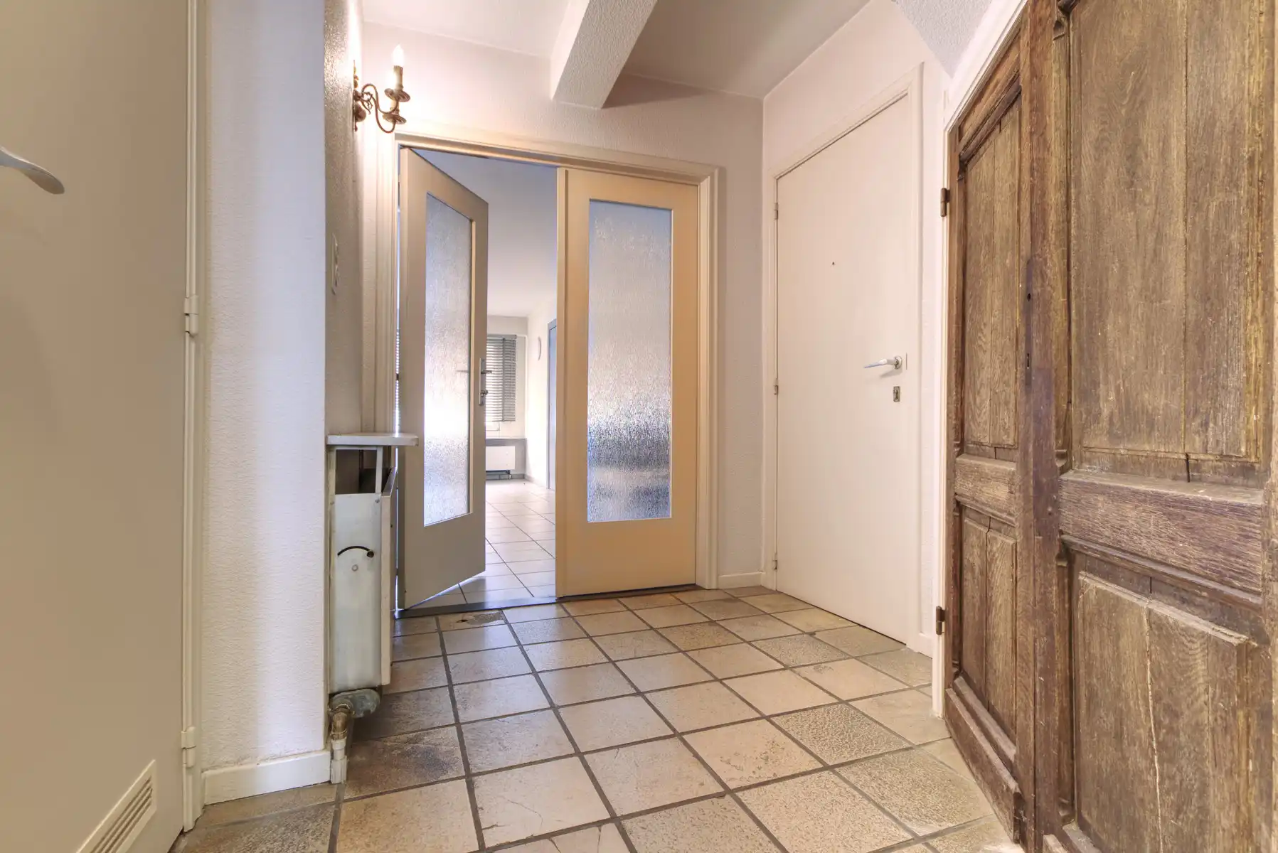 Kantoor - praktijkruimten - centraal - app. mogelijk foto 7