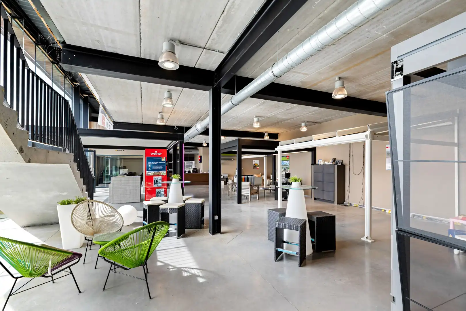 Polyvalent bedrijfsgebouw met woonst op strategische locatie te koop foto 4