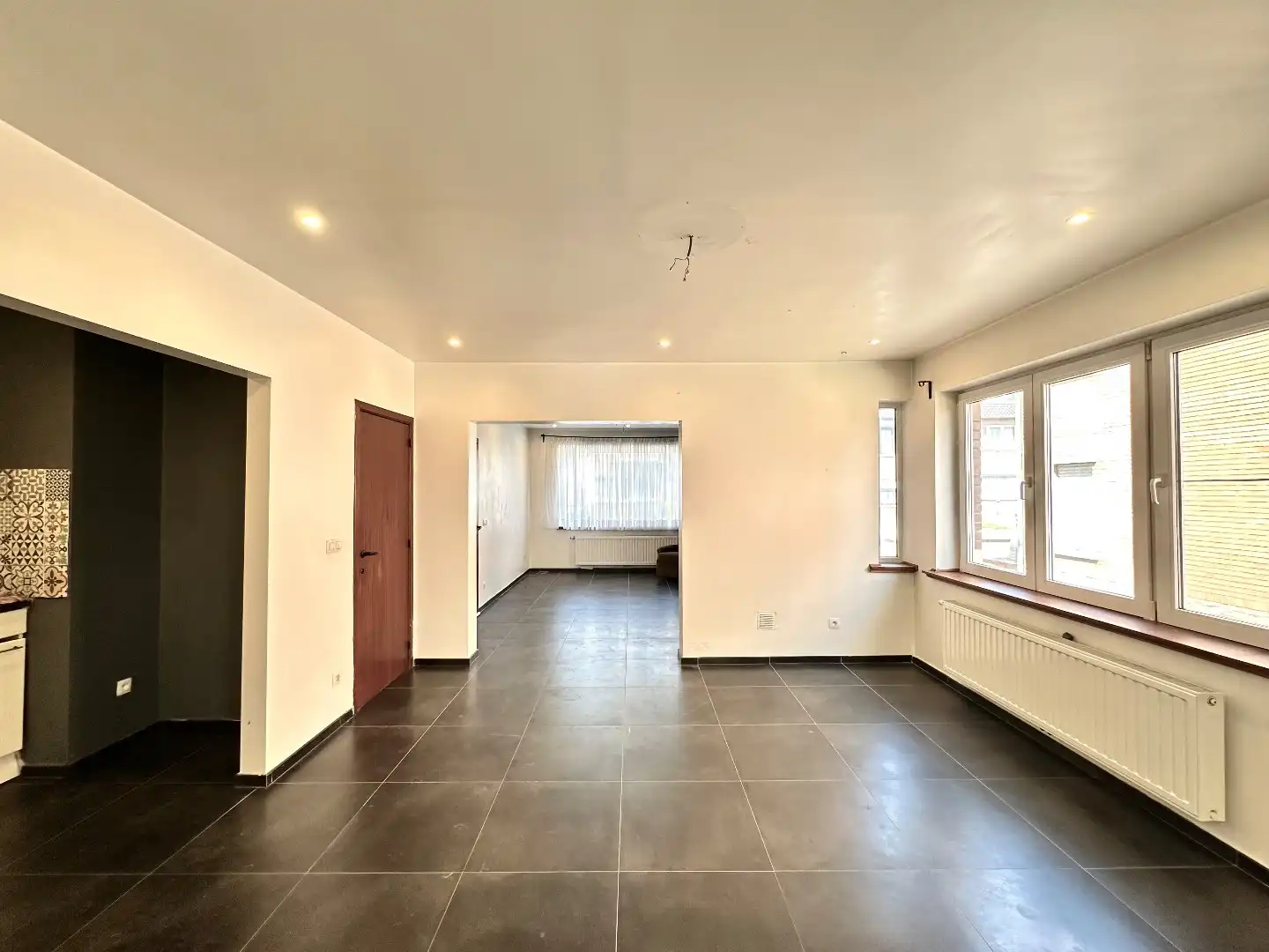 moderne halfopen bebouwing op rustige ligging nabij het centrum van Tongeren foto 5