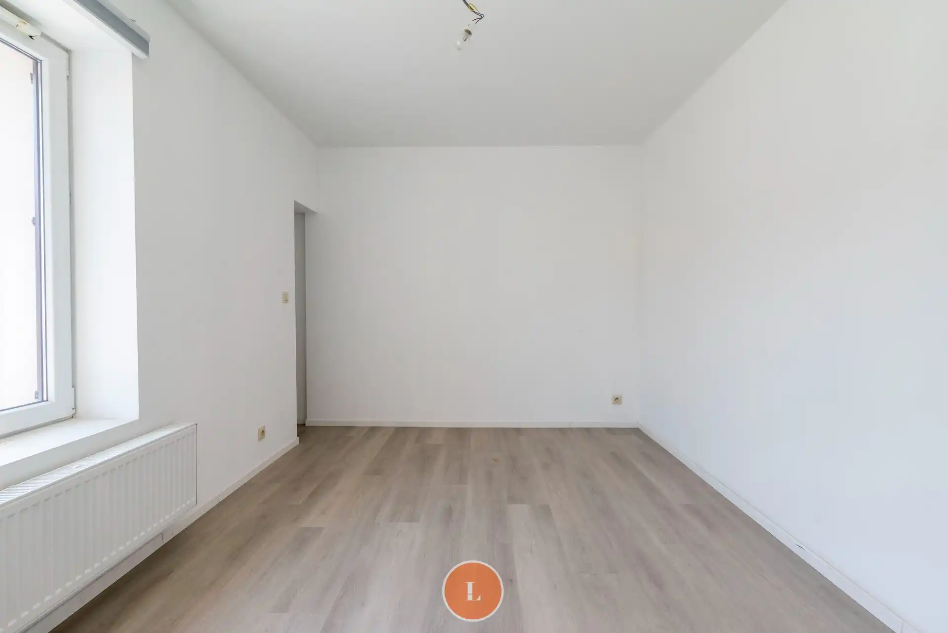 Gerenoveerde gezinswoning met mogelijkheid tot 4 slaapkamers en tuin in Menen foto 7