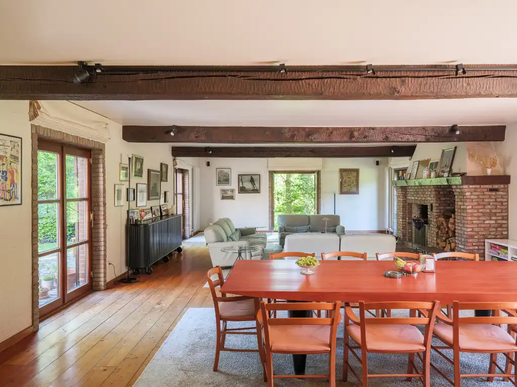 Bijzonder ruime en vrijstaande villa gelegen op een gunstig perceel van ca. 9.700&nbsp;m² in Kruisem foto 3