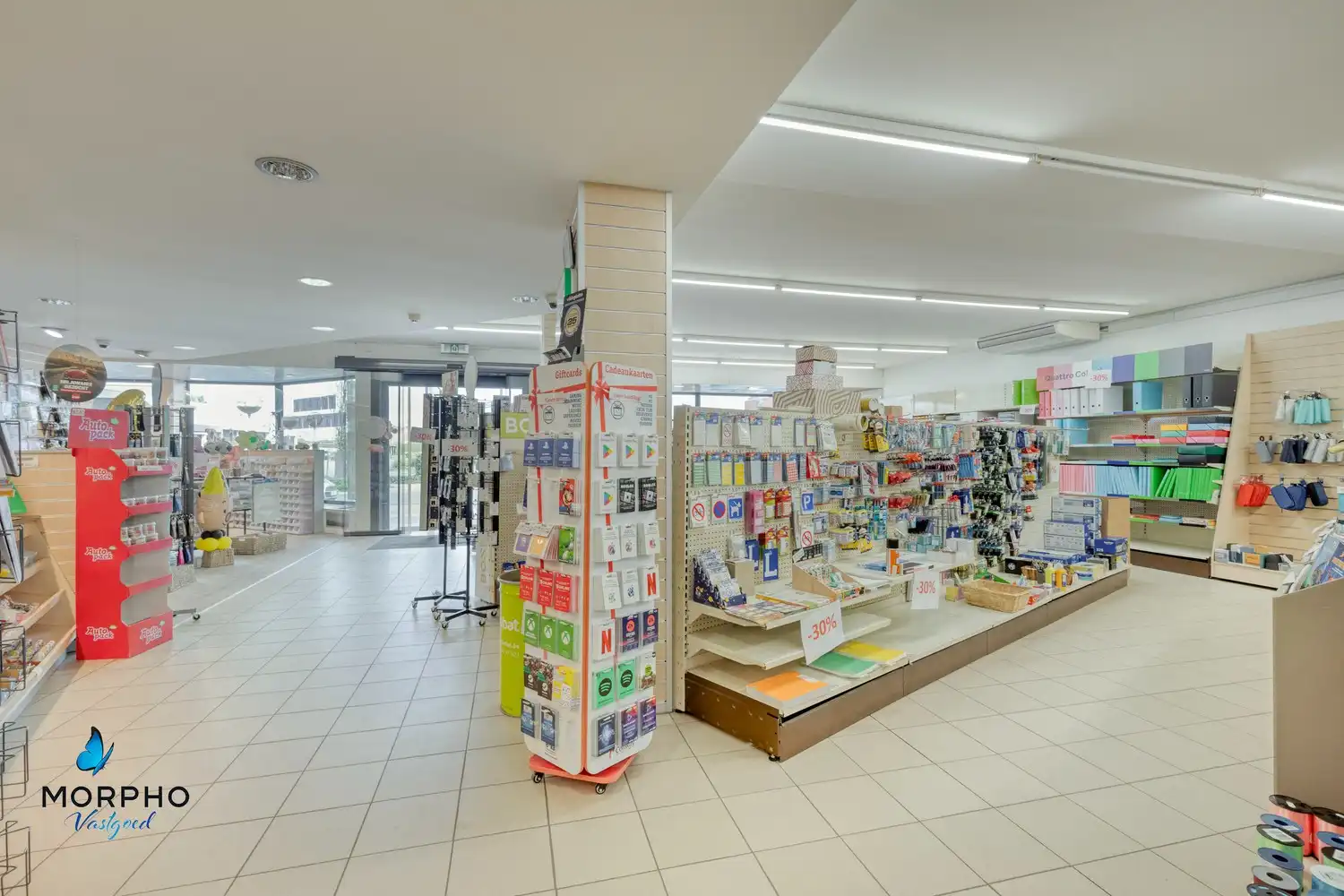 Instapklare handelswoning op topligging langs de N50 te koop in Wingene foto 4