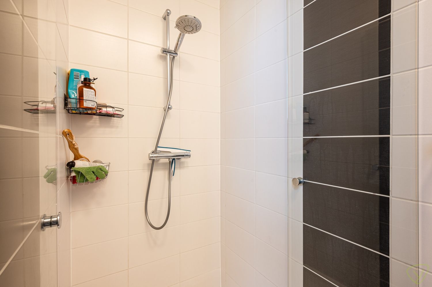 Instapklare woning met zonnige terrassen en garagebox foto 16