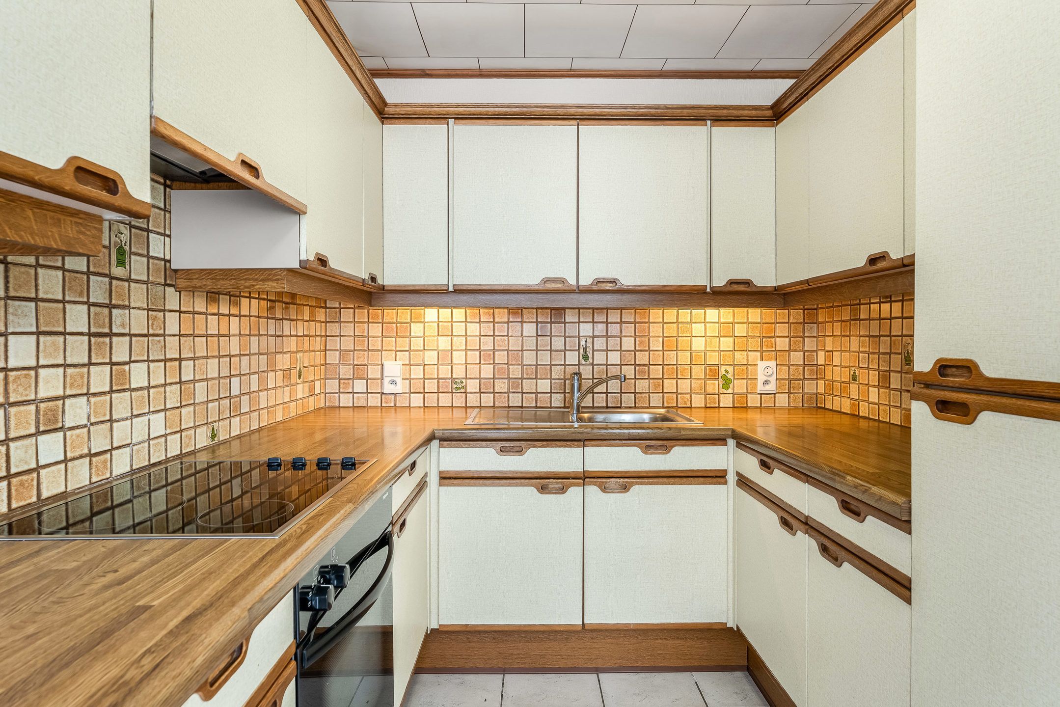 Vrijstaande woning met garage op 8a11ca te Mal foto 8