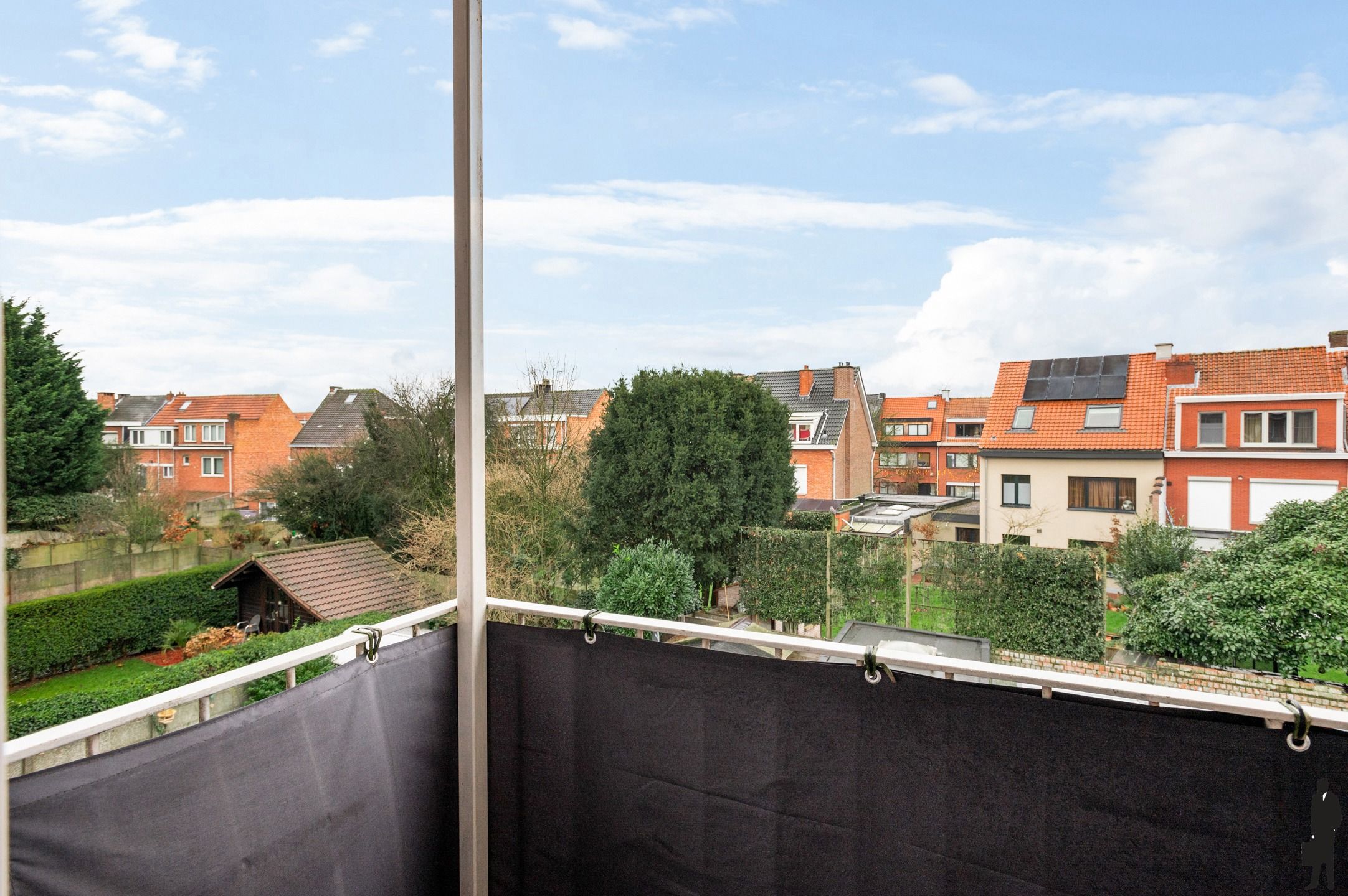 Instapklaar appartement met terrasje in Borsbeek foto 14