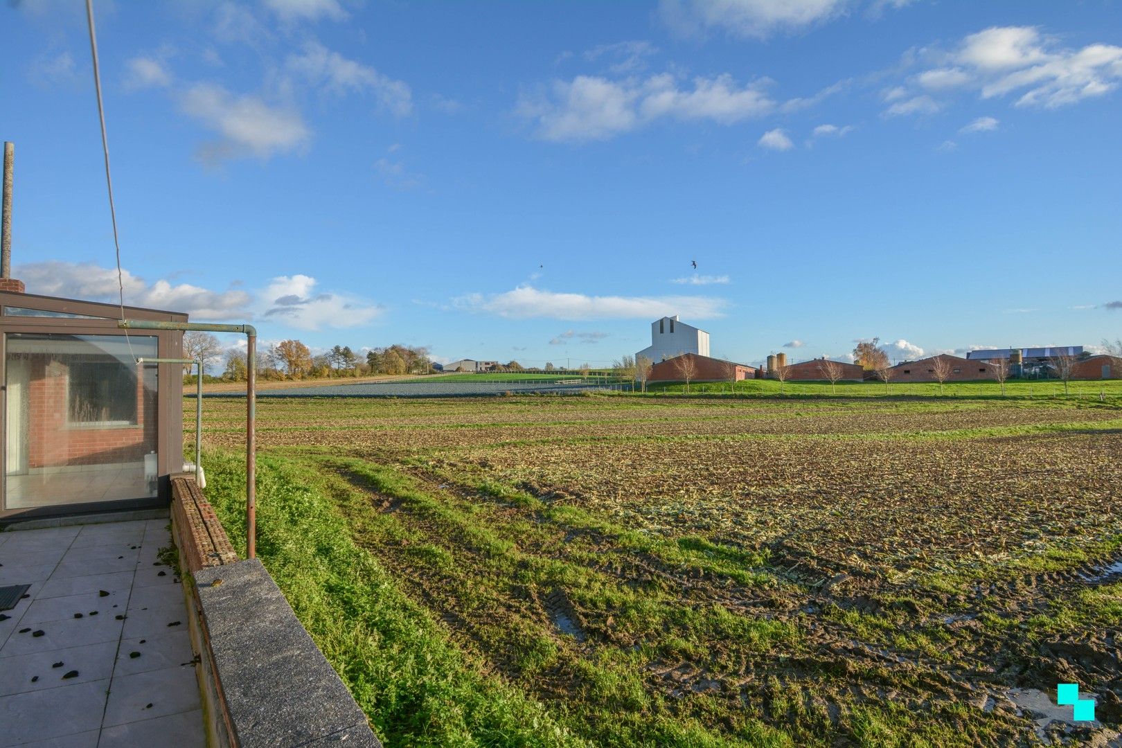 Te renoveren eengezinswoning met magazijn te Hooglede foto 29