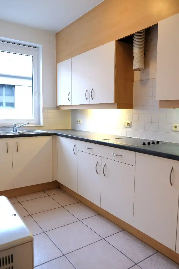 Appartement op de 1e verdieping met 2 slaapkamers + GARAGE foto 8